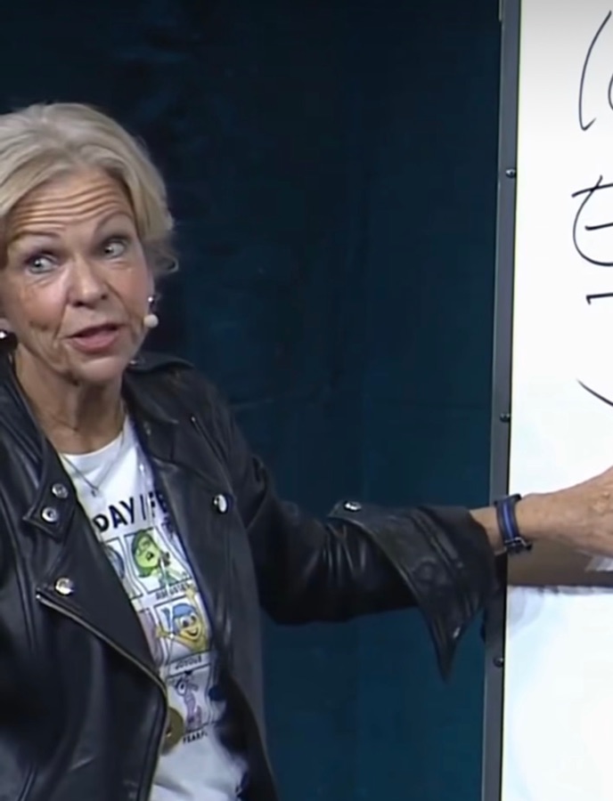 Amanda Gore on stage, from the video viewed more than 1.4 million times